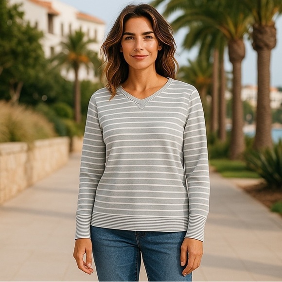 Kim Rogers Tops - Kim Rogers Petite Pullover Top Sweatshirt Long Sleeves ❤️